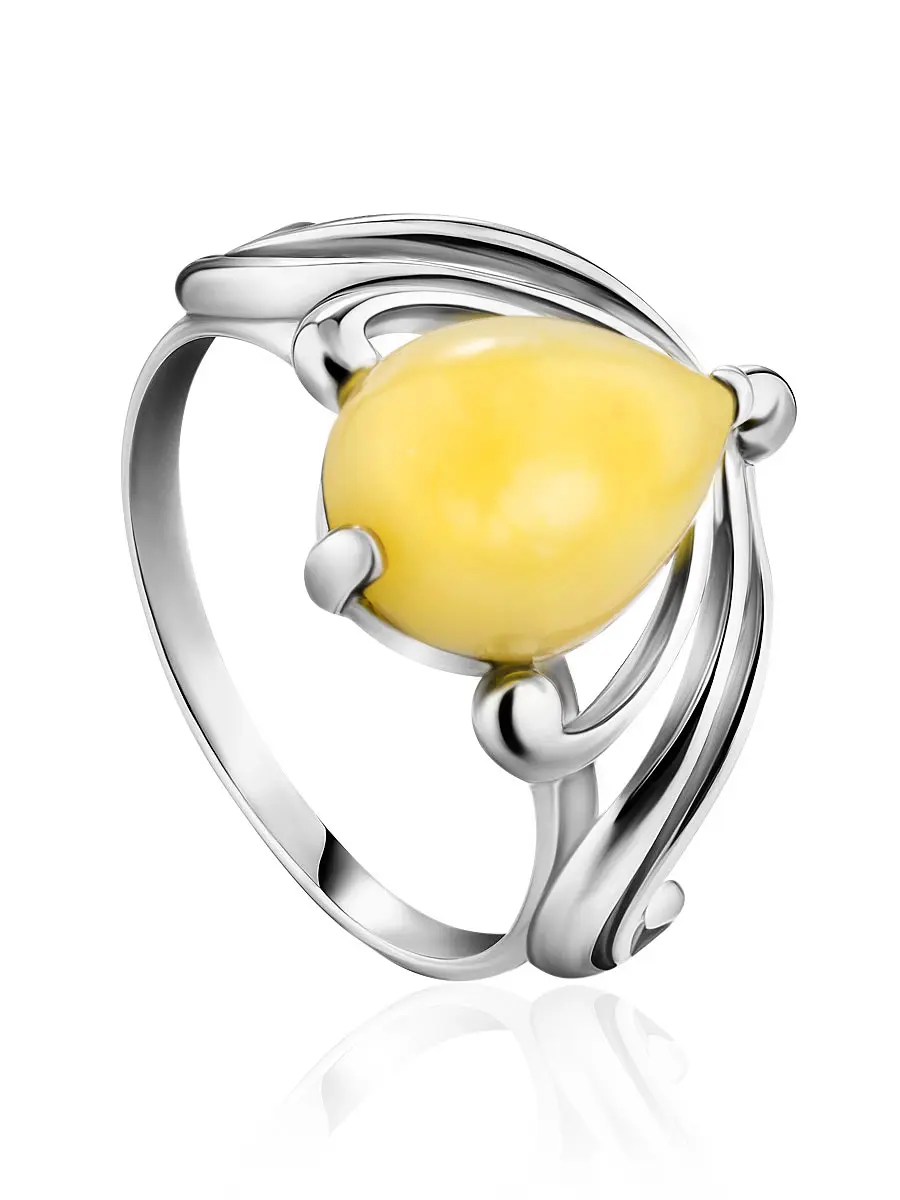 картинка Нежное кольцо из серебра со вставкой янтаря медового цвета «Медея» в онлайн магазине