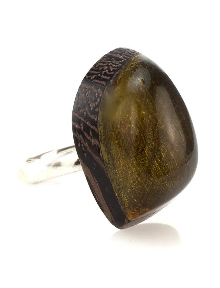 картинка Эффектное кольцо из серебра, натурального балтийского янтаря и древесины зебрано «Индонезия» в онлайн магазине