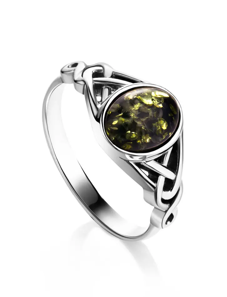 картинка Серебряное кольцо с натуральным сверкающим янтарем зелёного цвета «Фрея» в онлайн магазине