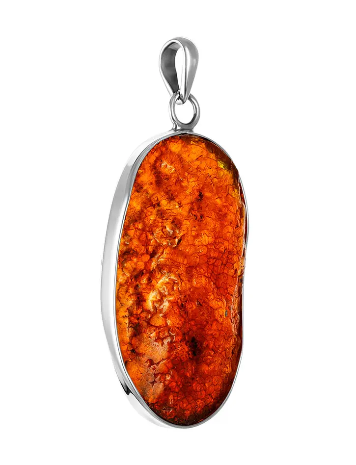 картинка Кулон из цельного янтаря с природной коркой в серебре «Неолит» в онлайн магазине