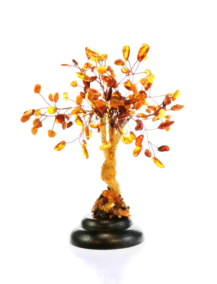 картинка Яркое дерево из натурального янтаря разных цветов на круглой подставке в онлайн магазине