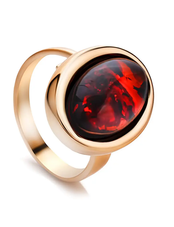 картинка Красивое кольцо из позолоченного серебра с вишнёвым янтарём «Годжи» в онлайн магазине