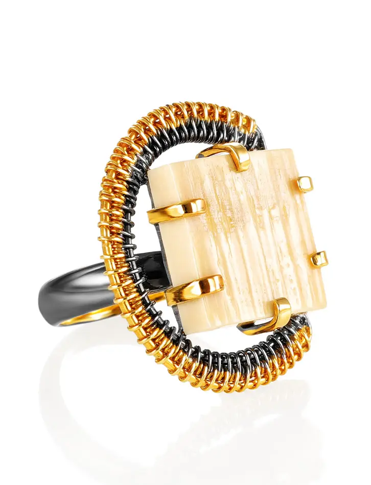картинка Эффектное квадратное кольцо из серебра, украшенное бивнем мамонта «Эра» в онлайн магазине