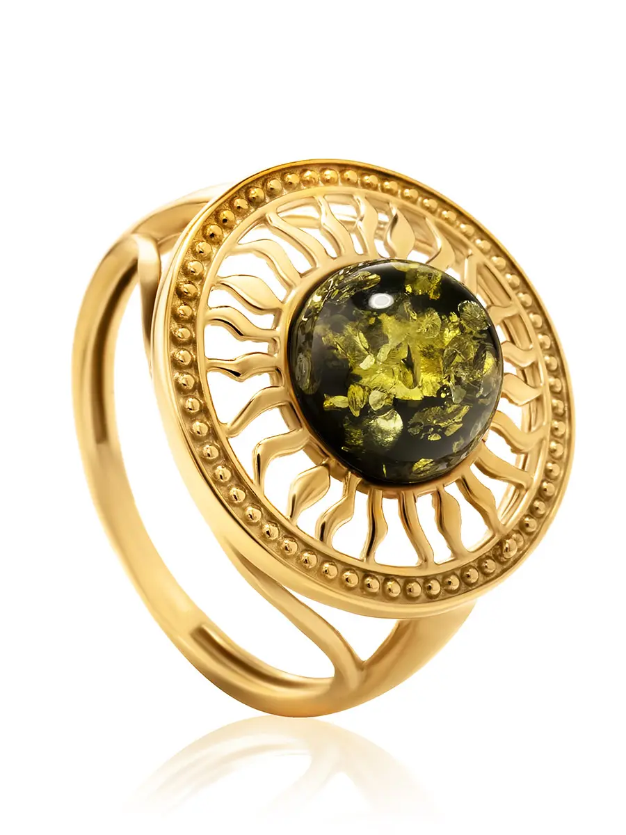 картинка Эффектное позолоченное кольцо с зелёным янтарём «Парнас» в онлайн магазине
