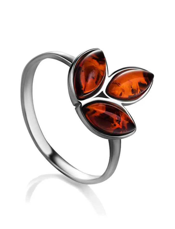 картинка Красивое стилизованное кольцо «Флора» с коньячным янтарём в онлайн магазине