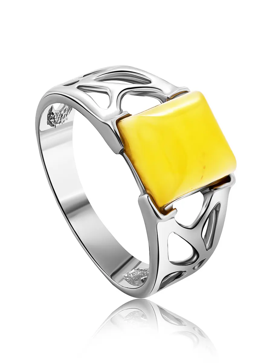 картинка Нежный женский перстень «Артемида» с медовым янтарём в онлайн магазине
