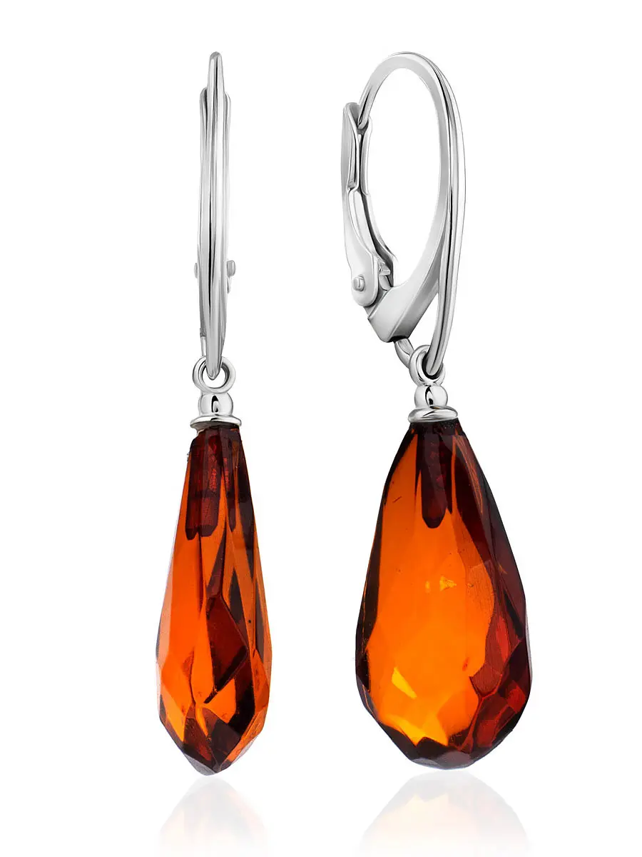 картинка Серьги-капельки из натурального янтаря тёмно-коньячного цвета с алмазной огранкой в онлайн магазине