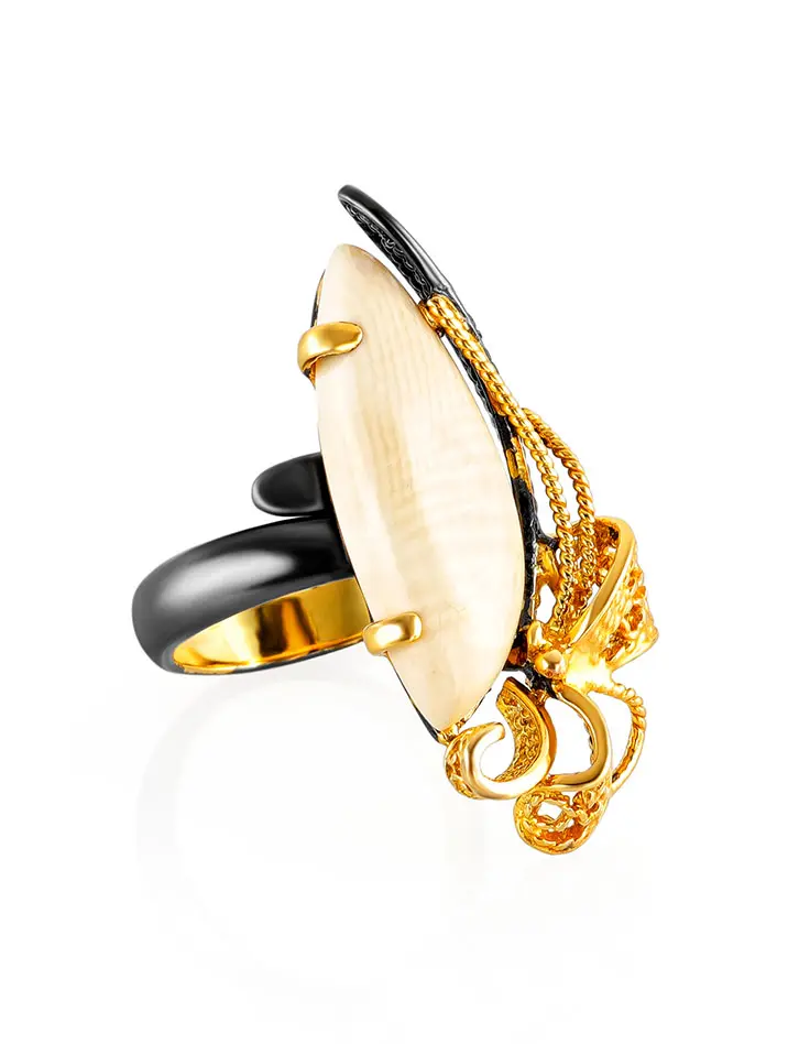 картинка Великолепное кольцо из золочённого серебра с бивнем мамонта «Эра» в онлайн магазине