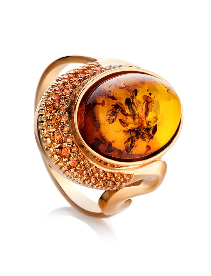 картинка Яркое кольцо «Ренессанс» из золота и натурального коньячного янтаря в онлайн магазине