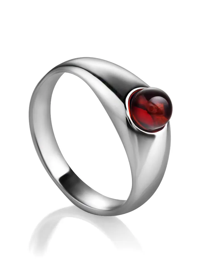 картинка Лаконичное кольцо с натуральным вишнёвым янтарём «Капри» в онлайн магазине
