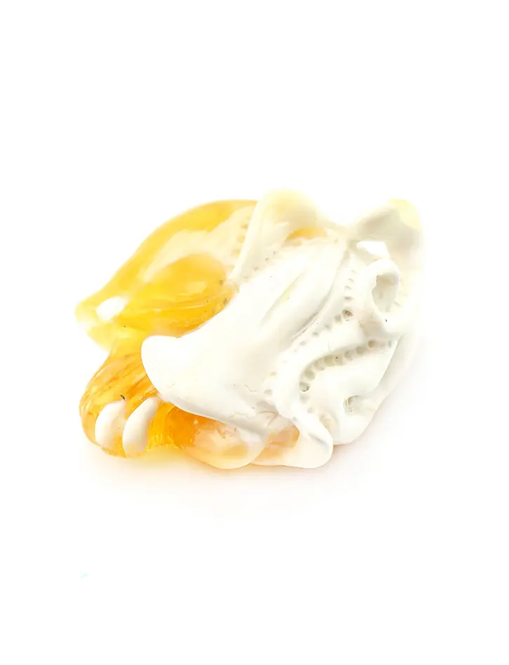 картинка Небольшой сувенир-резьба из натурального лимонно-белого янтаря «Ландыш» в онлайн магазине