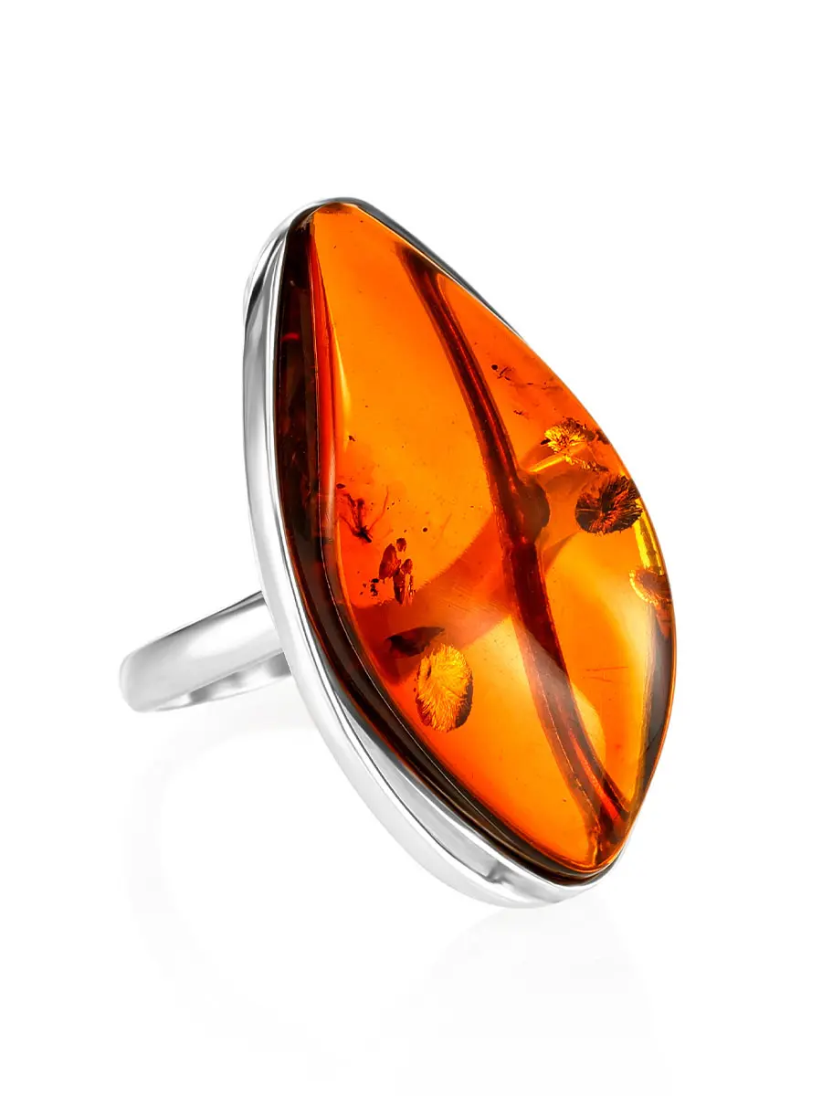 картинка Изысканное кольцо «Глянец» с натуральным янтарём коньячного цвета в онлайн магазине