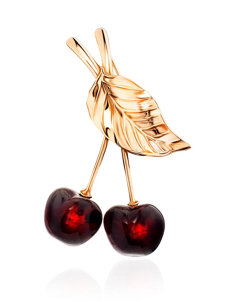 картинка Очаровательная позолоченная брошь «Вишенка» из тёмно-вишнёвого янтаря в онлайн магазине