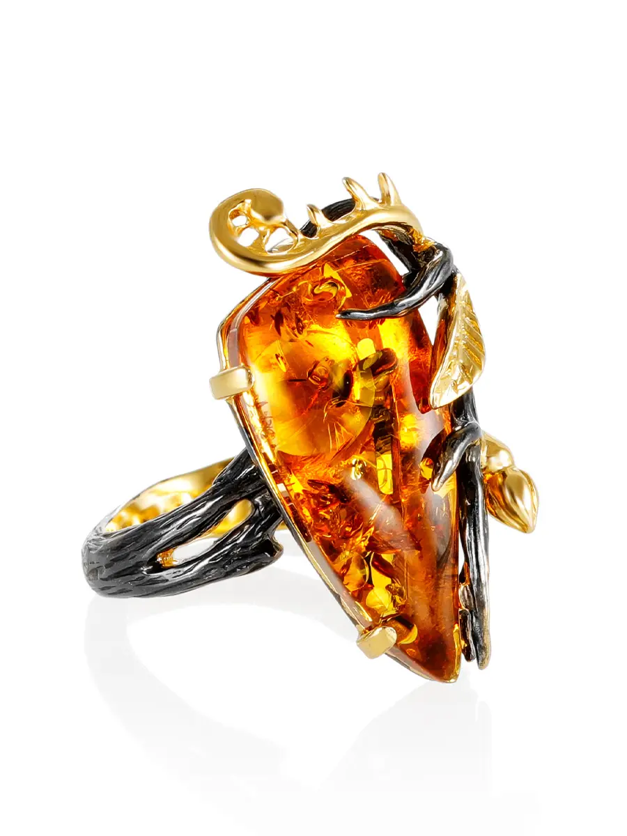 картинка Оригинальное кольцо из натурального янтаря в серебре с позолотой «Версаль» в онлайн магазине