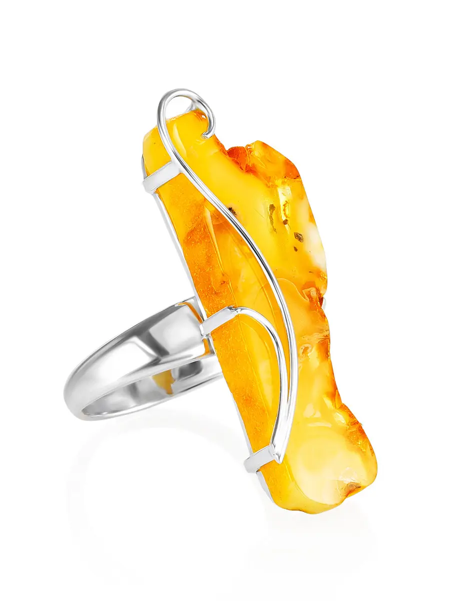 картинка Красивое кольцо из серебра и натурального балтийского медового янтаря с пейзажной текстурой «Риальто» в онлайн магазине