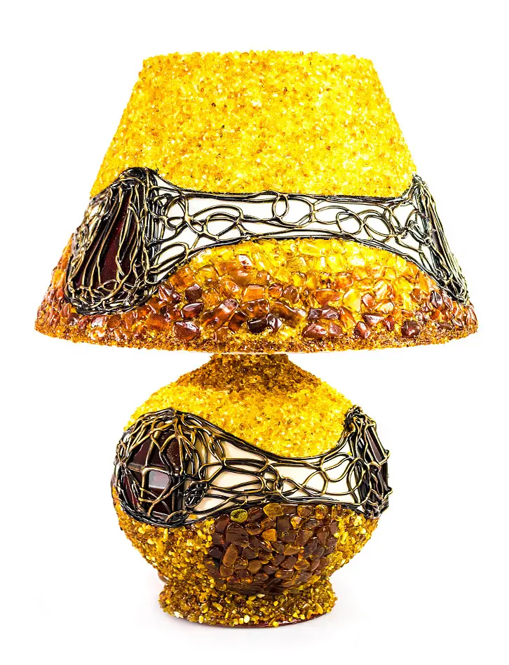 картинка Большая настольная лампа, украшенная натуральным балтийским янтарём в онлайн магазине
