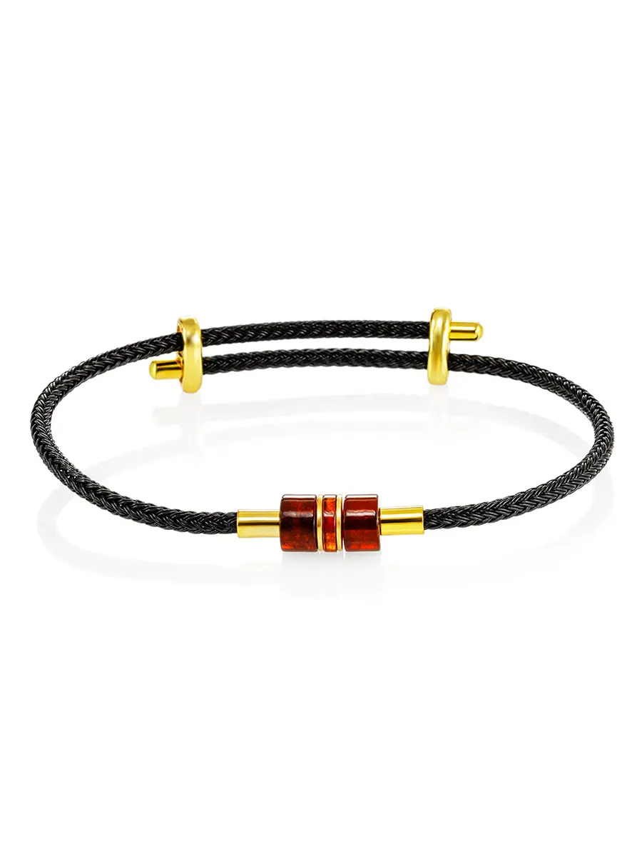 картинка Необычный браслет на твёрдой плетёной основе с янтарной вставкой в онлайн магазине