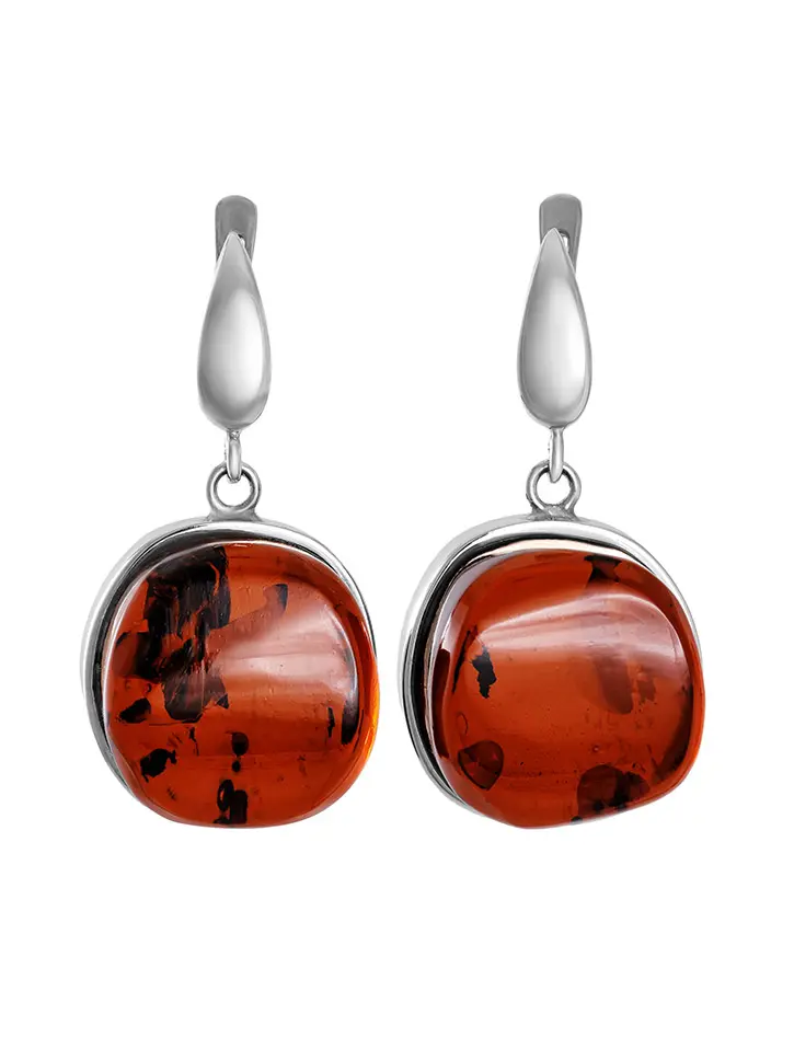 картинка Крупные серьги из серебра с натуральным янтарем темно-вишневого цвета «Глянец» в онлайн магазине