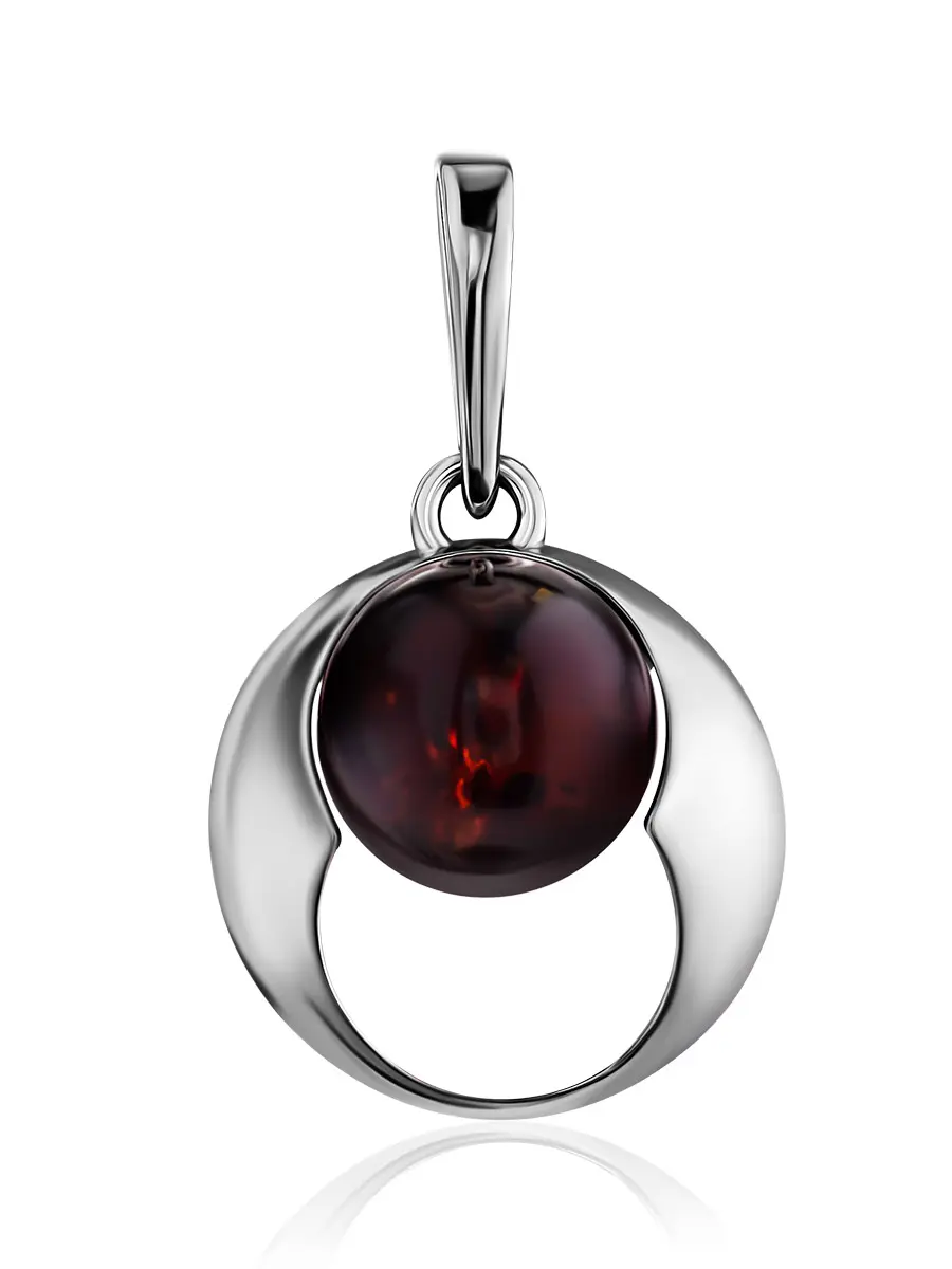 картинка Круглый серебряный кулон со вставкой из натурального вишнёвого янтаря «Орион» в онлайн магазине
