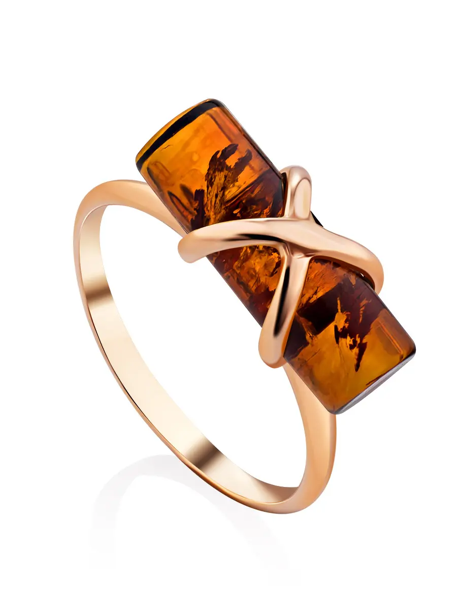 картинка Стильное кольцо из золота с натуральным коньячным янтарём «Скандинавия» в онлайн магазине