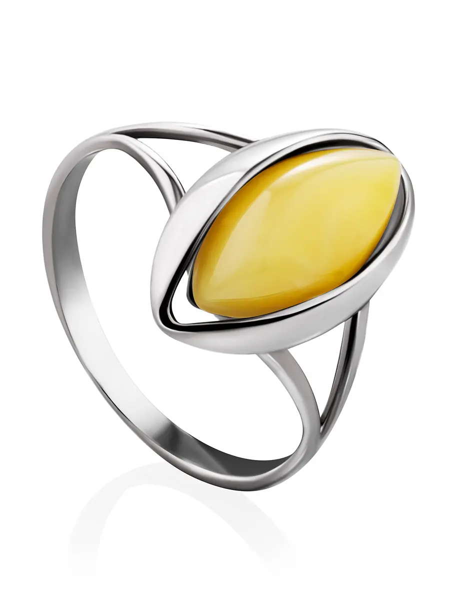 картинка Элегантное кольцо со вставкой из натурального балтийского медового янтаря «София» в онлайн магазине