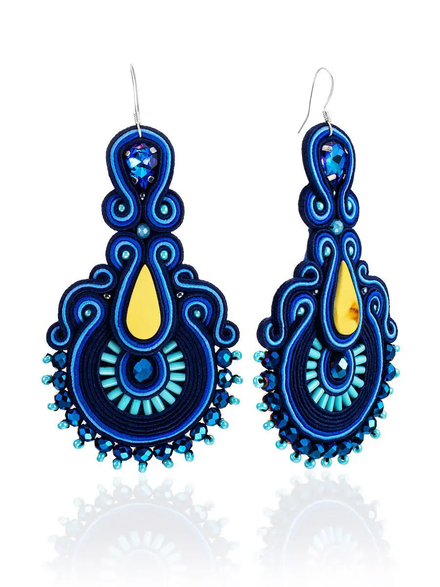 картинка Эффектные серьги синего цвета с кристаллами и натуральным прозрачным янтарём «Индия» в онлайн магазине