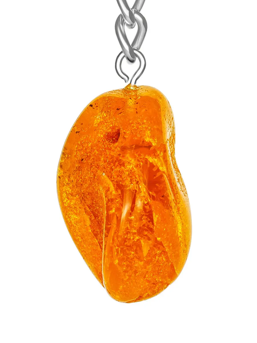 картинка Сувенир-брелок из кусочка цельного янтаря медового цвета в онлайн магазине