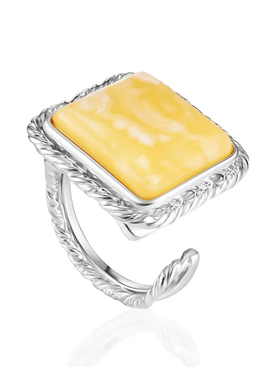 картинка Элегантное кольцо с янтарём и утончённой серебряной оправой «Винтаж»  в онлайн магазине