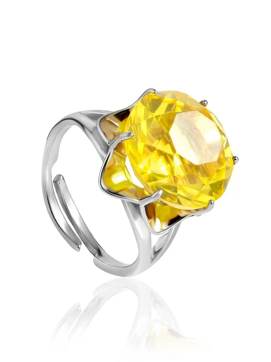 картинка Яркое кольцо с натуральным гранёным янтарём «Баккара» в онлайн магазине