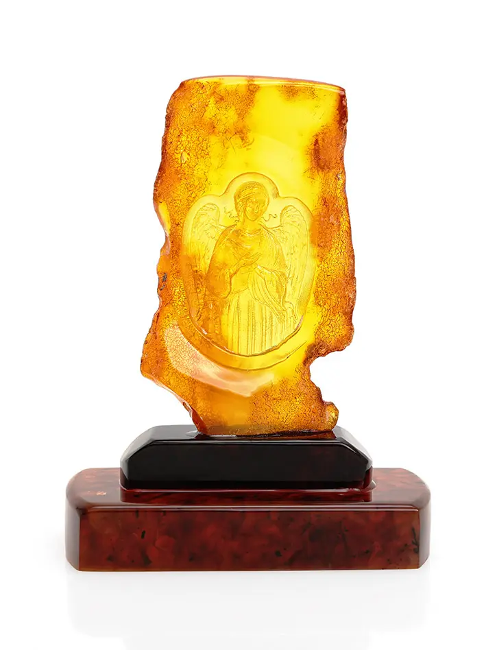 картинка Резная иконка на натуральном цельном янтаре с природной корочкой «Ангел-Хранитель» в онлайн магазине