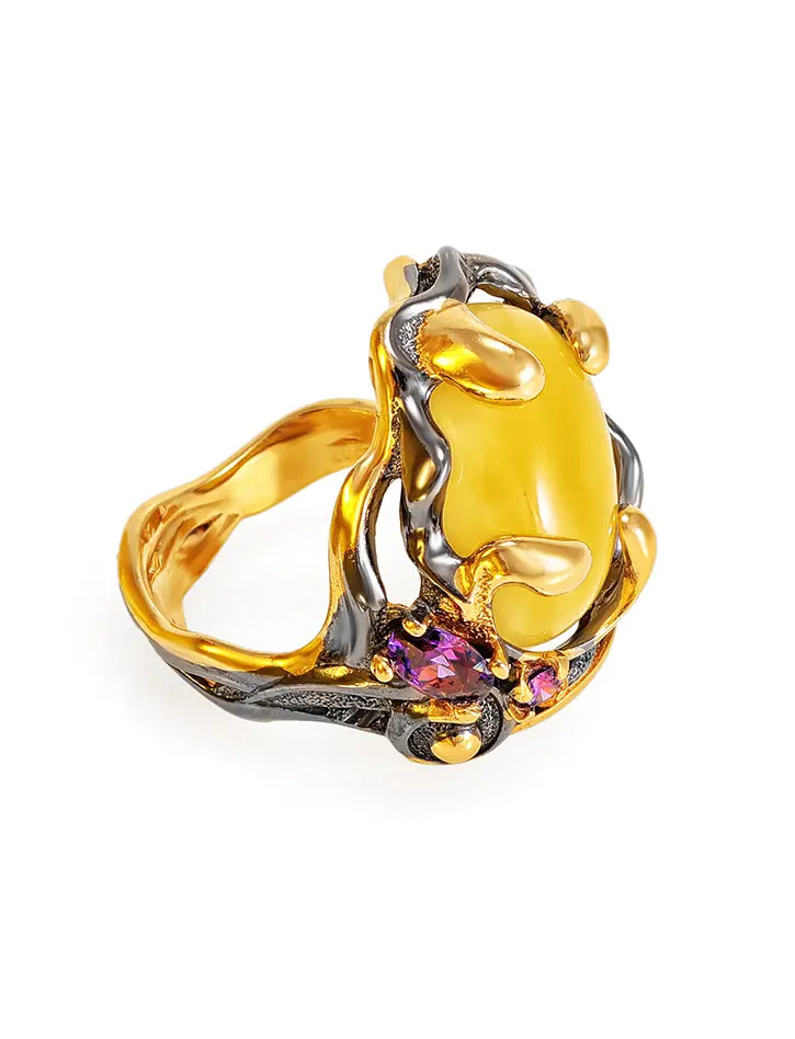 картинка Роскошное кольцо «Помпадур» из серебра с позолотой и цельного янтаря в онлайн магазине
