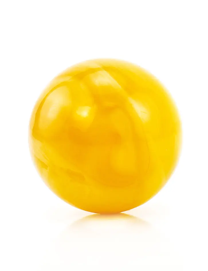 картинка Сувенир из натурального цельного янтаря в форме шара в онлайн магазине