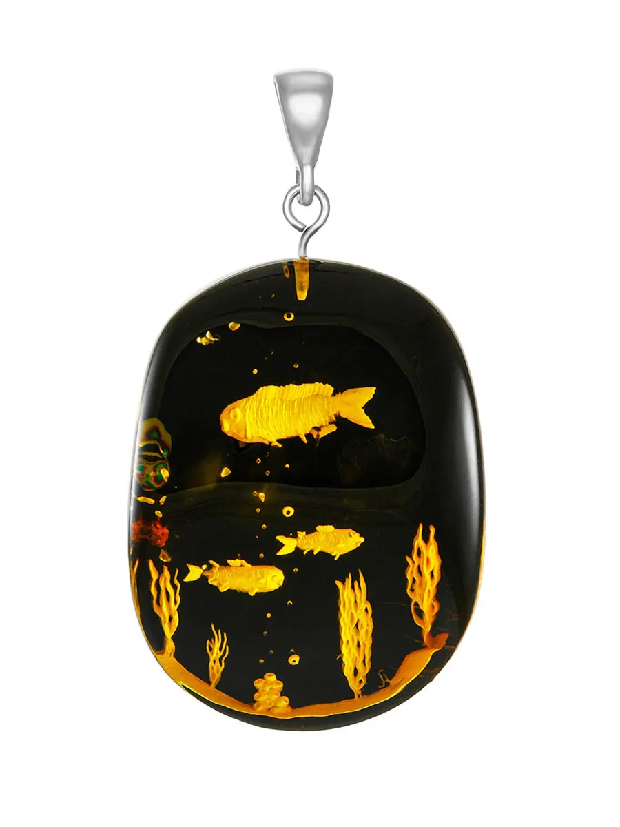 картинка Эксклюзивный кулон «Аквариум» из янтаря с резьбой в онлайн магазине