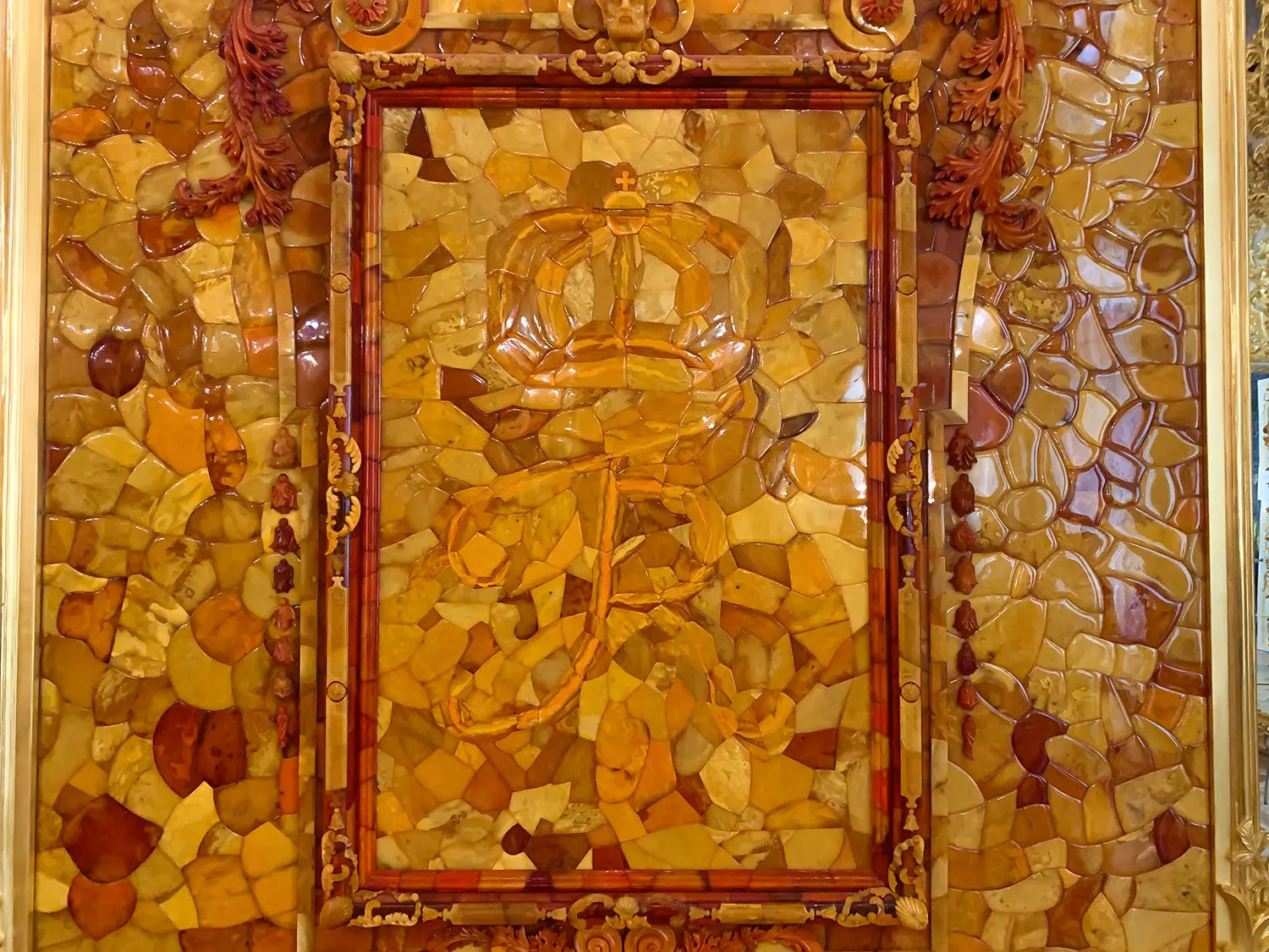 Мозаичное панно Янтарной комнаты