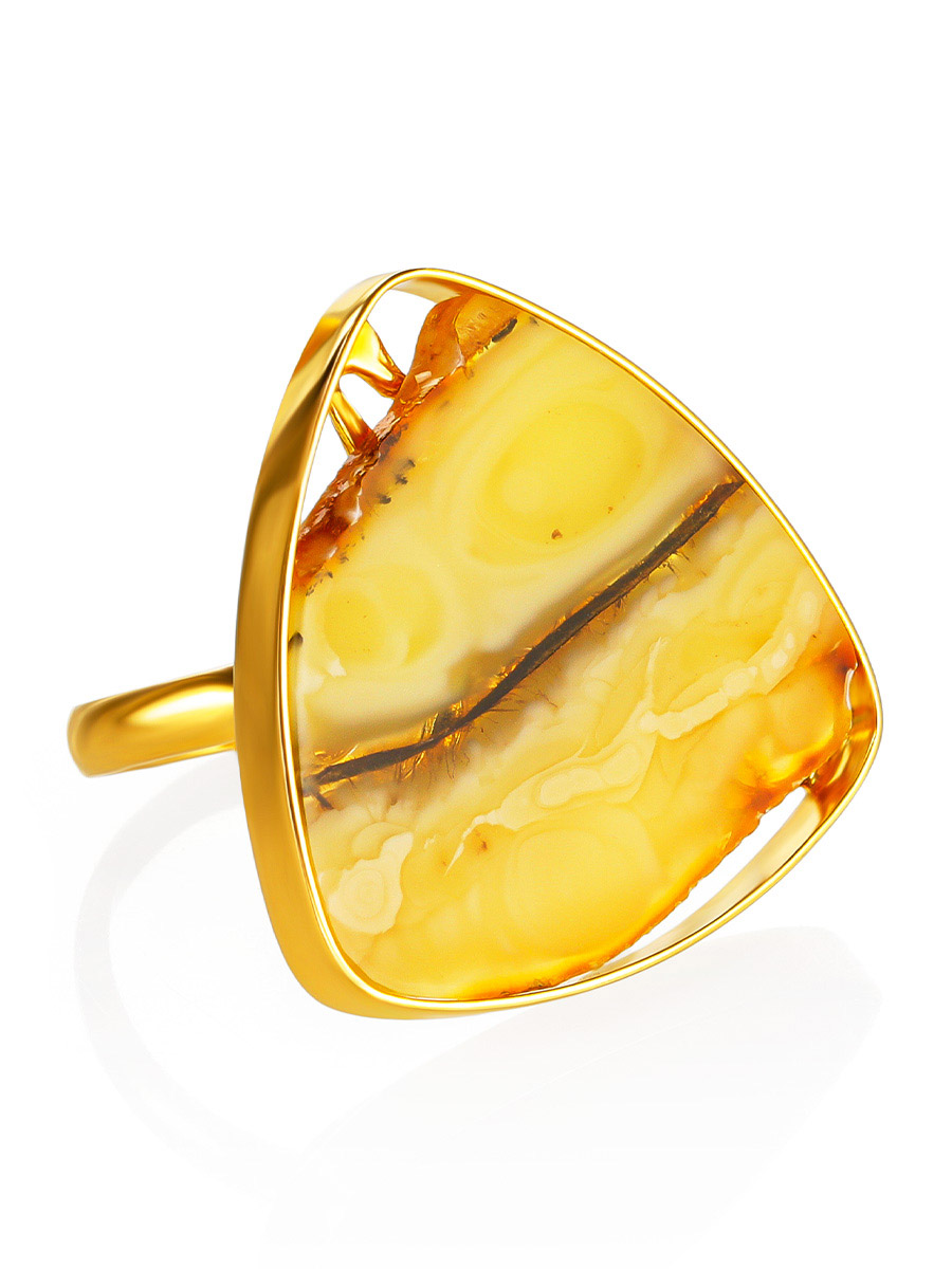 

Кольцо «Модерн» треугольной формы с текстурным янтарём, Белый (пейзажный);медовый